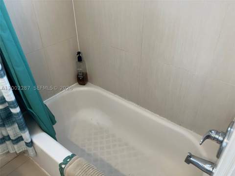 335 Ocean Dr 306, Miami Beach FL - photo 15 of 34