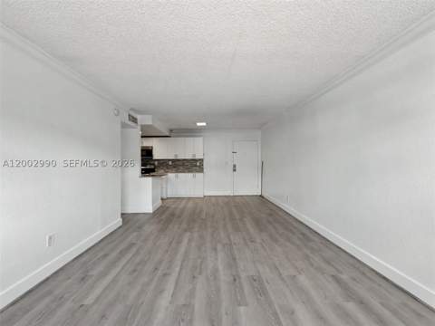 606 W 81st St 120, Hialeah FL - photo 8 of 14