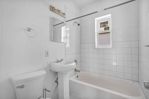 306 NW 84th Terrace 306, Miami FL - photo 12 of 43