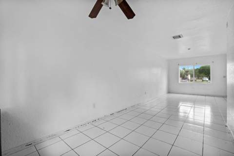 306 NW 84th Terrace 306, Miami FL - photo 20 of 43