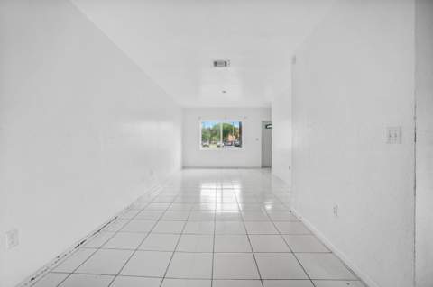 306 NW 84th Terrace 306, Miami FL - photo 21 of 43