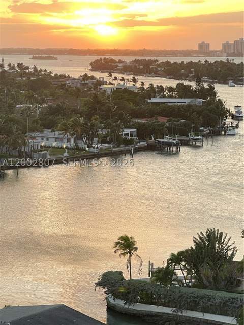 7441 Wayne Ave 11A, Miami Beach FL - photo 11 of 42