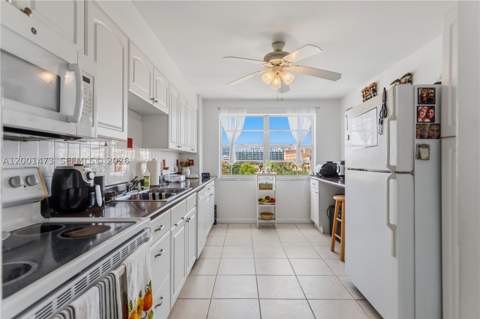 2851 NE 183rd St 502E, Aventura FL - photo 14 of 38