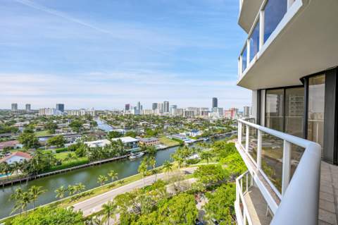 3640 Yacht Club Drive 1501, Aventura FL - photo 23 of 44