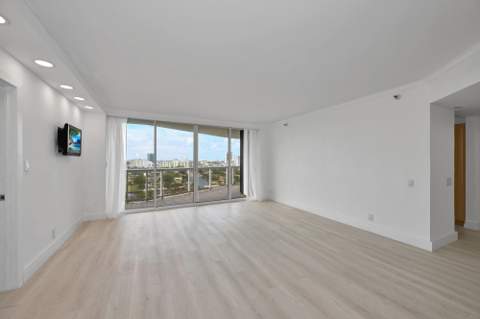 3640 Yacht Club Drive 1501, Aventura FL - photo 9 of 44