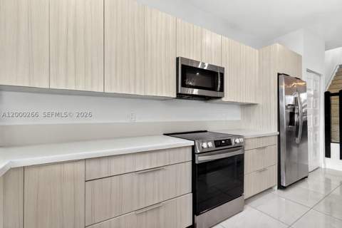 10467 NW 82nd St 11, Doral FL - photo 10 of 58