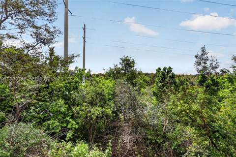 10467 NW 82nd St 11, Doral FL - photo 12 of 58