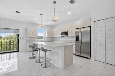 10467 NW 82nd St 11, Doral FL - photo 6 of 58