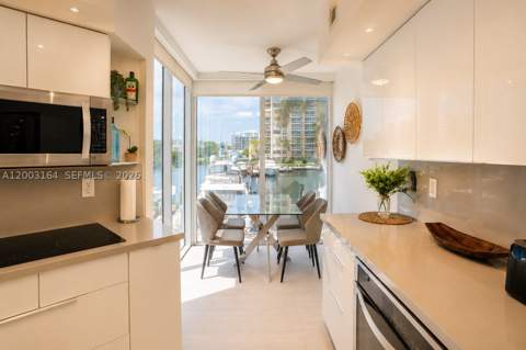 3370 Hidden Bay Dr 213, Aventura FL - photo 9 of 40