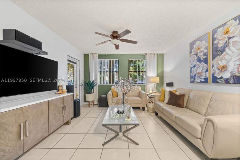 2 bedroom Condominium at 8120 Geneva Ct 148, Las Vistas At Doral Condo, Doral — photo 5