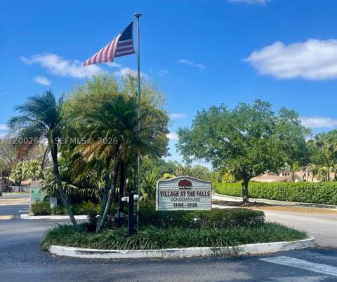 13100 SW 92nd Ave A-Ph11, Miami FL - photo 24 of 34