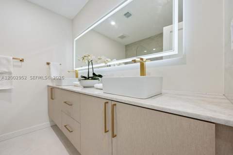 8405 SW 144th St, Palmetto Bay FL - photo 13 of 30