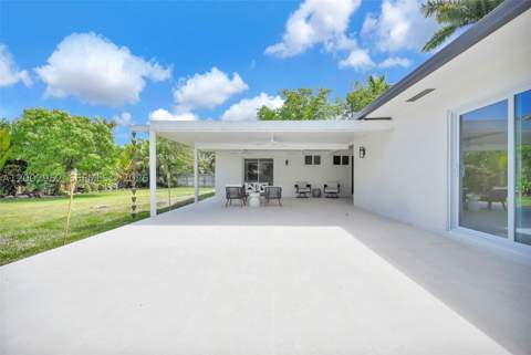 8405 SW 144th St, Palmetto Bay FL - photo 22 of 30