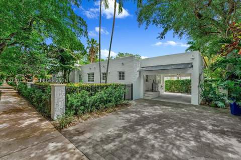 1102 Genoa St, Coral Gables FL - photo 12 of 20