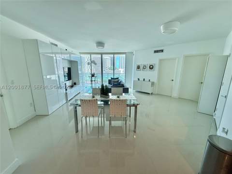 350 S Miami Ave 1601, Miami FL - photo 12 of 37