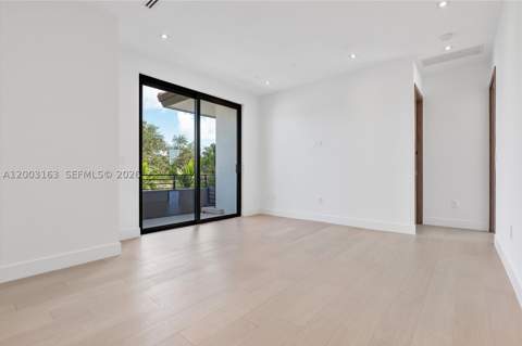 760 Woodcrest Rd, Key Biscayne FL - photo 19 of 43