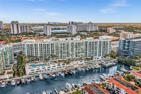 3029 NE 188th St 721, Aventura FL - photo 19 of 32