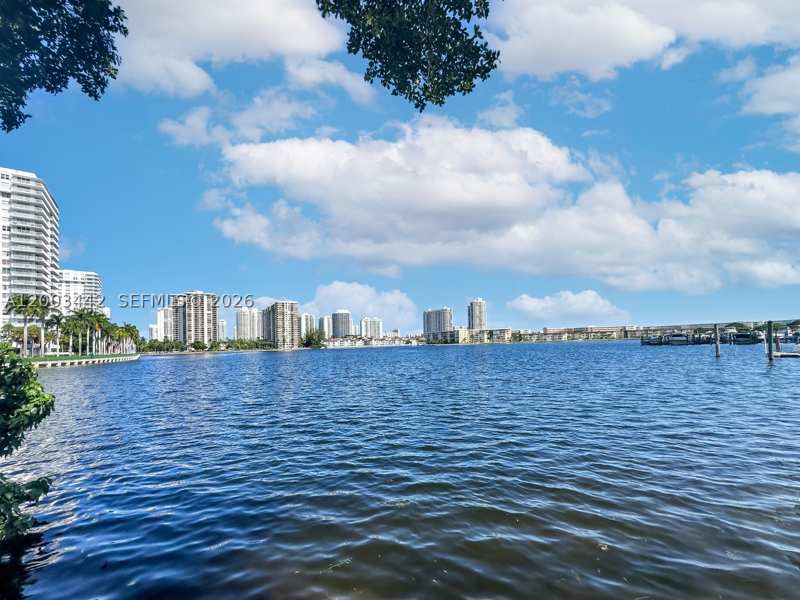 1 bedroom Condominium at 2750 NE 183rd St 407, Commodore Plaza Condo, Aventura — photo 1
