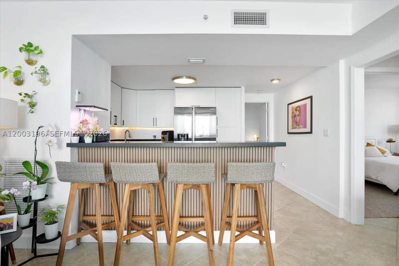3 bedroom Condominium at 7501 E Treasure Dr 4EF, Treasures On The Bay II C, North Bay Village — photo 4