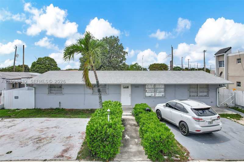 4 bedroom SingleFamilyResidence at 2650 W 8th Ave, Hialeah Homesites, Hialeah — photo 1