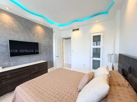 18041 Biscayne Blvd Ph01, Aventura FL - photo 13 of 55