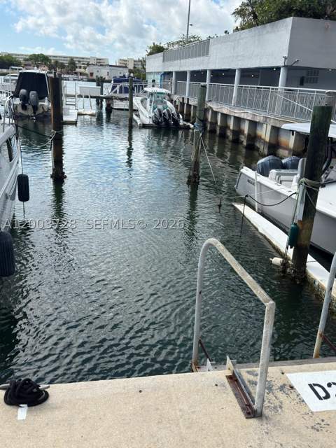 18041 Biscayne Blvd Ph01, Aventura FL - photo 21 of 55