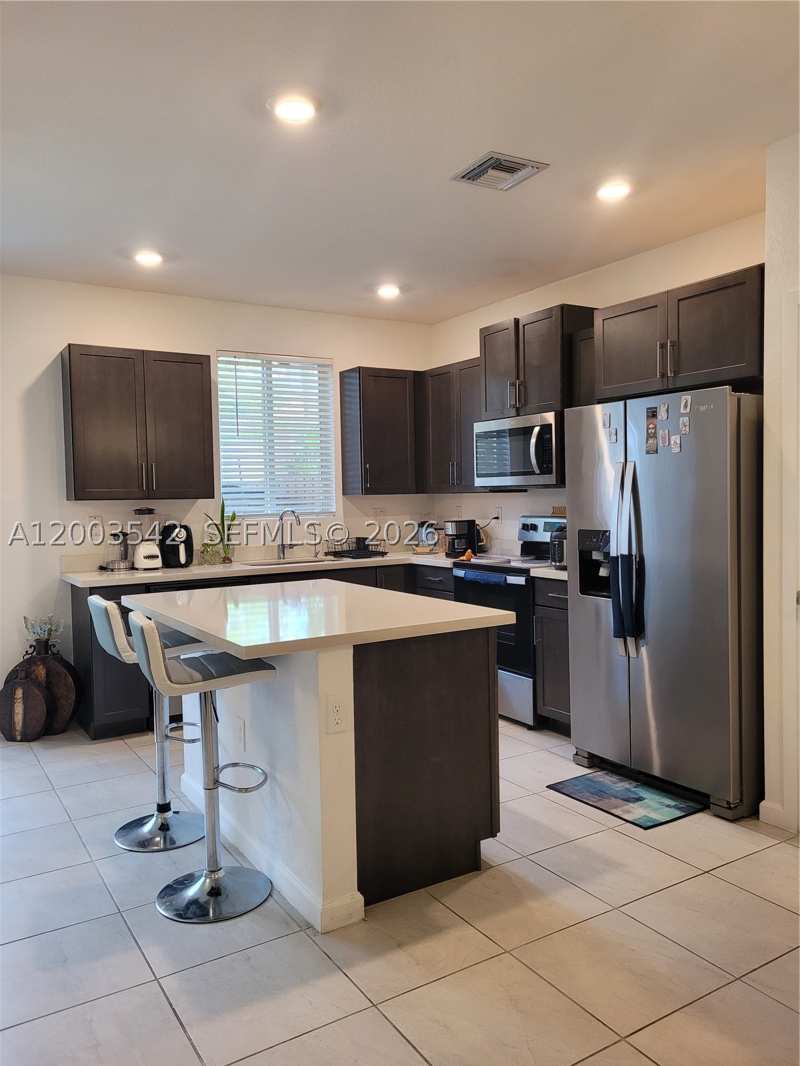4 bedroom Townhouse at 1015 SE 24th Ter, Towns At Seascape, Homestead — photo 1