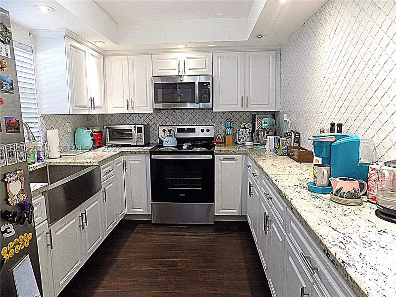 2 bedroom Condominium at 20831 San Simeon Way 103, Fairview Of Calf Cl Condo, Miami — photo 3