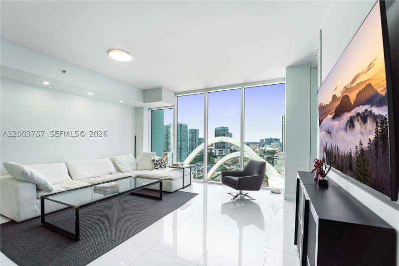 1 bedroom Condominium at 1040 Biscayne Blvd 1905, Ten Museum Pk Residential, Miami — photo 1