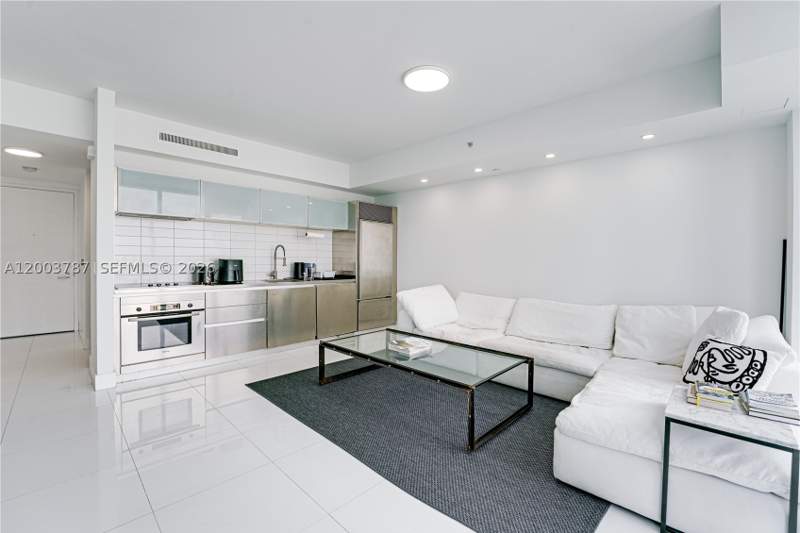 1 bedroom Condominium at 1040 Biscayne Blvd 1905, Ten Museum Pk Residential, Miami — photo 4