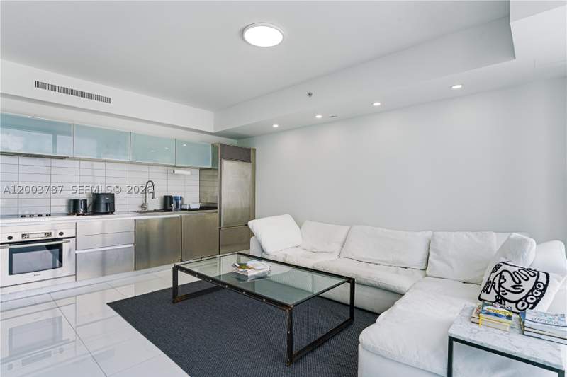 1 bedroom Condominium at 1040 Biscayne Blvd 1905, Ten Museum Pk Residential, Miami — photo 5