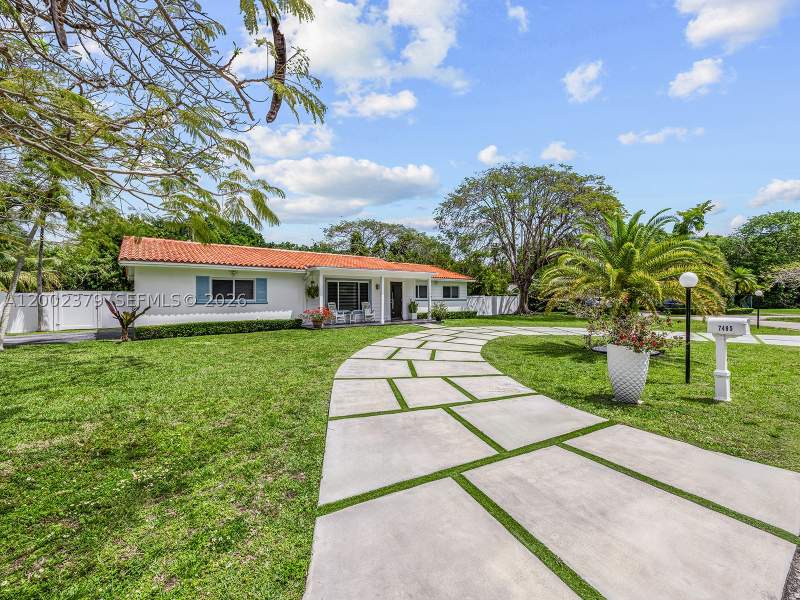 5 bedroom SingleFamilyResidence at 7495 SW 73rd Ter, Windsor Park Ests, Miami — photo 2