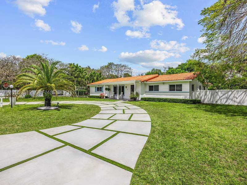 5 bedroom SingleFamilyResidence at 7495 SW 73rd Ter, Windsor Park Ests, Miami — photo 3