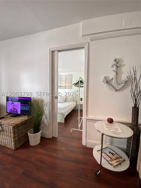 335 Ocean Dr 228, Miami Beach FL - photo 10 of 15