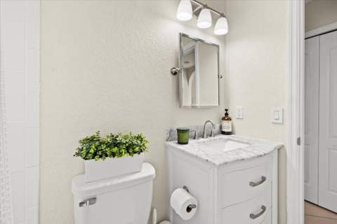 14525 NW 88th Avenue, Miami Lakes FL - photo 23 of 31