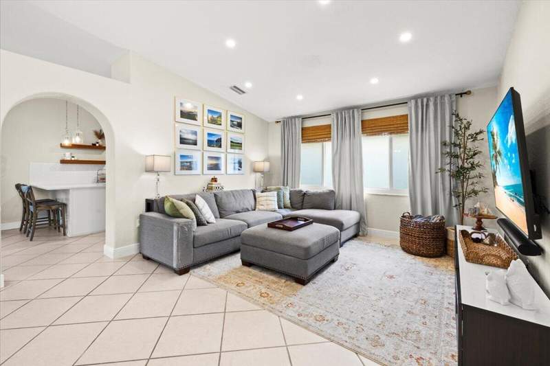 3 bedroom SingleFamilyResidence at 14525 NW 88th Avenue, Serenity Pointe, Miami Lakes — photo 5