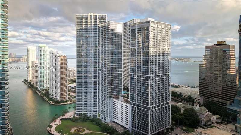 1 bedroom Condominium at 465 Brickell Ave 3804, Iconbrickell Condo No 1, Miami — photo 1