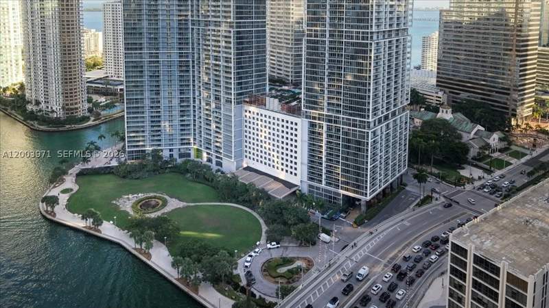 1 bedroom Condominium at 465 Brickell Ave 3804, Iconbrickell Condo No 1, Miami — photo 2