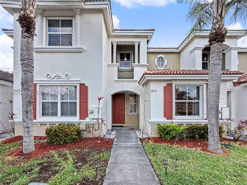 3 bedroom Townhouse at 1033 NE 42nd Pl, Marbella Bay, Homestead — photo 1