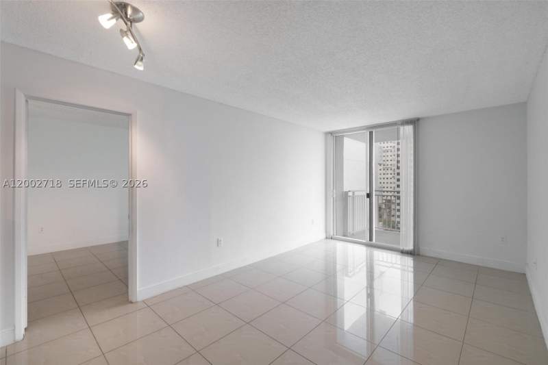 2 bedroom Condominium at 800 N Miami Ave E-1110, Madison Downtown Condo, Miami — photo 2