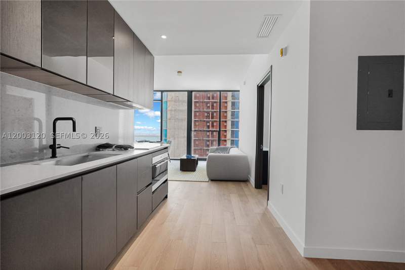 2 bedroom Condominium at 20 NE 11th St 4006, Miami North, Miami — photo 3