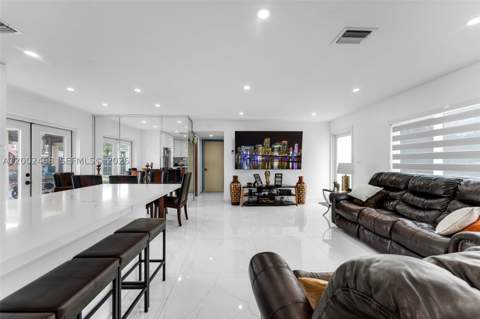12009 SW 39th Ter, Miami FL - photo 9 of 44