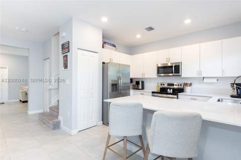 23129 SW 99th Ave, Cutler Bay FL - photo 11 of 38