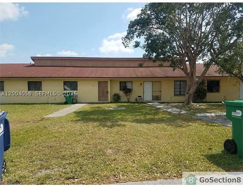 3 bedroom Townhouse at 28311 SW 141st Pl, Waterside Townhomes Sec 4, Homestead — photo 1