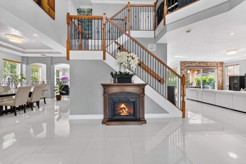 5 bedroom SingleFamilyResidence at 15465 SW 117th St, Century Gardens At Tamiam, Miami — photo 2