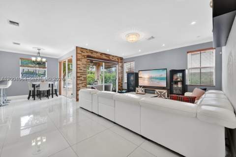 15465 SW 117th St, Miami FL - photo 9 of 43