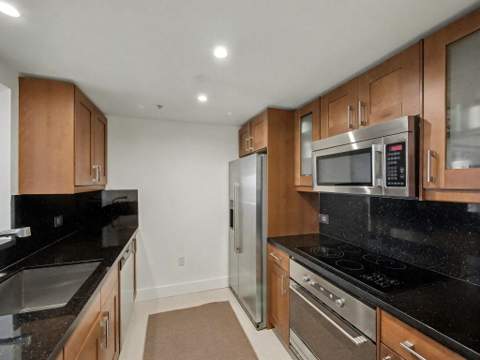 2600 SW 27th Avenue 603, Miami FL - photo 6 of 29