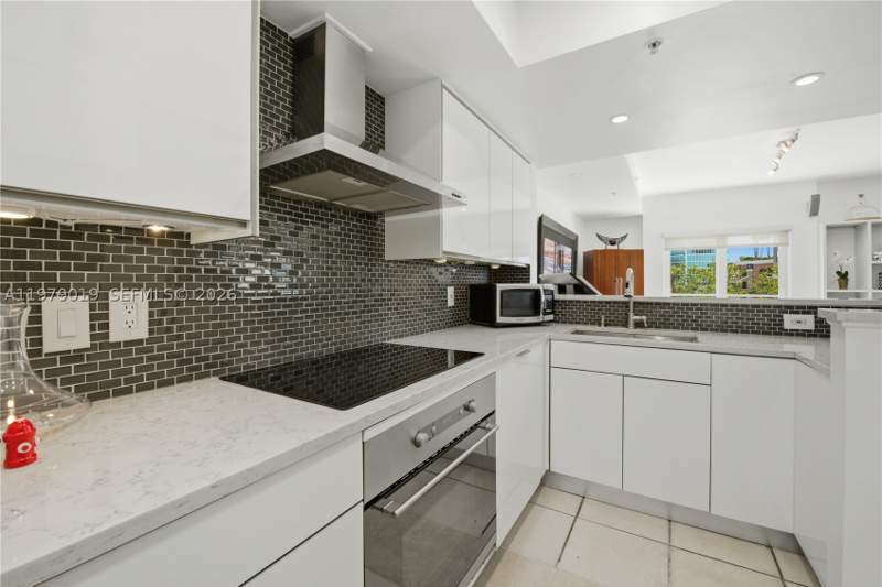 2 bedroom Condominium at 120 Jefferson Ave 12022, The Courts At South Beach, Miami Beach — photo 3