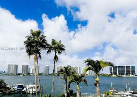 18000 N Bay Rd 201, Sunny Isles Beach FL - photo 10 of 36