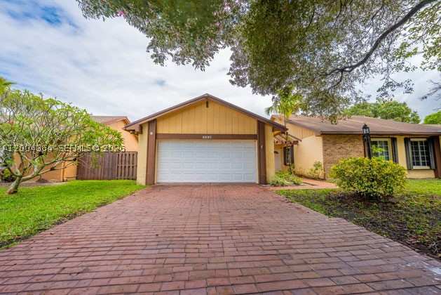 4 bedroom SingleFamilyResidence at 5501 SW 147th Pl, Lakes Of The Meadow Sec 2, Miami — photo 1